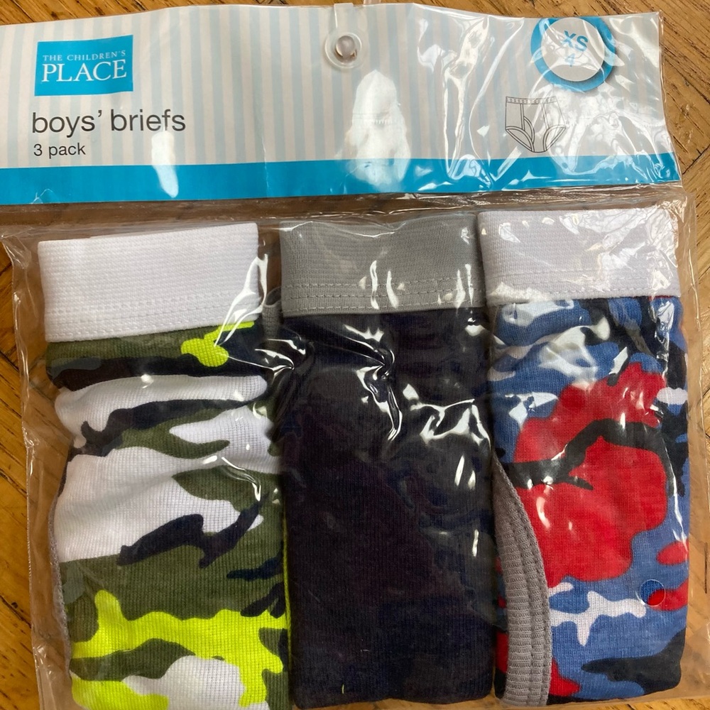 🍂The Children's Place Boys' Briefs 3-Pack - Camouflage and Solid Colors